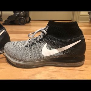 Women’s Nike Zoom size 10